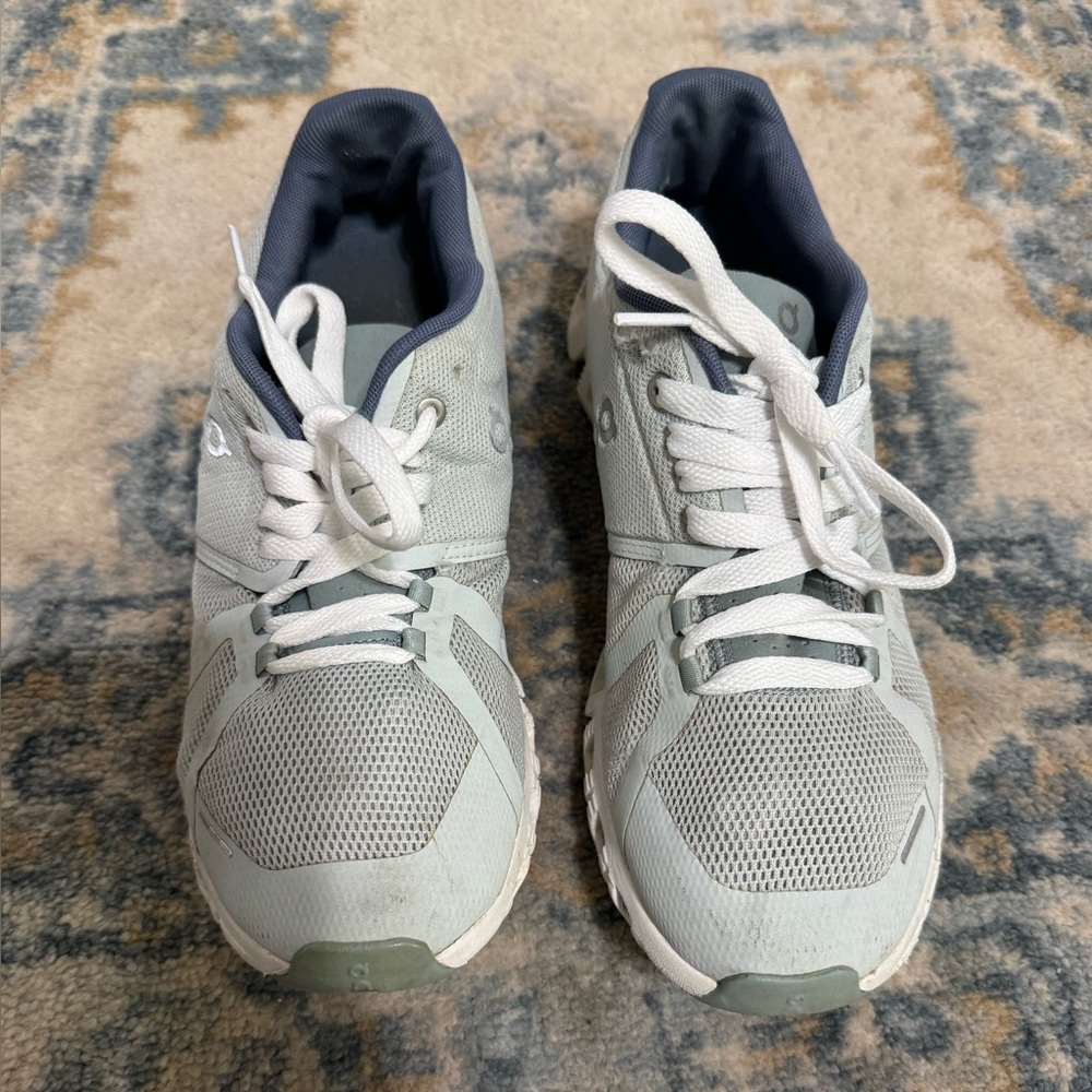 On Running Light Gray Athletic sneakers Size 10